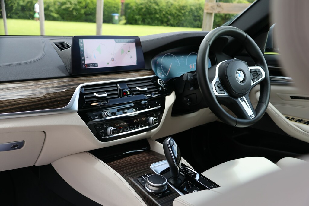 BMW 5 Series Se Grey #18