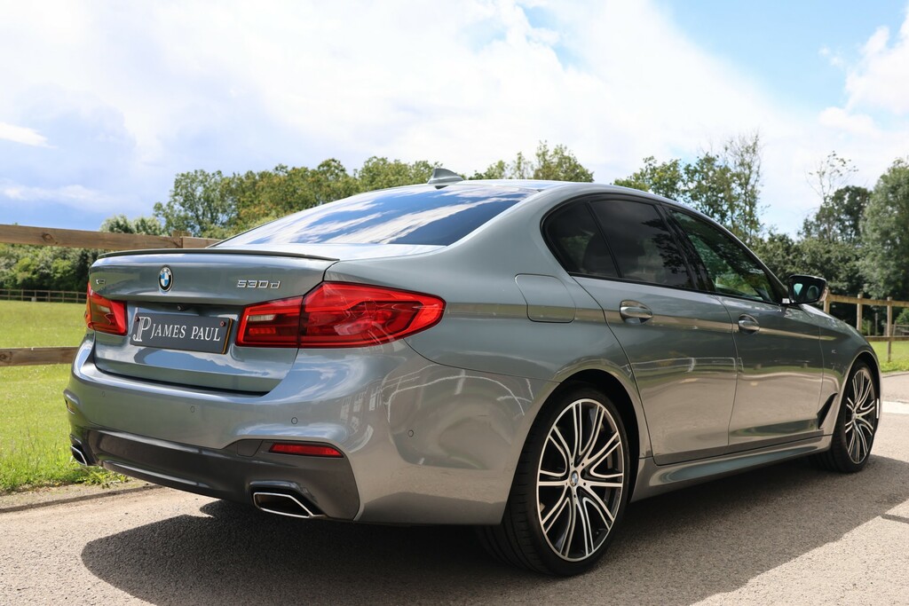 BMW 5 Series Se Grey #3