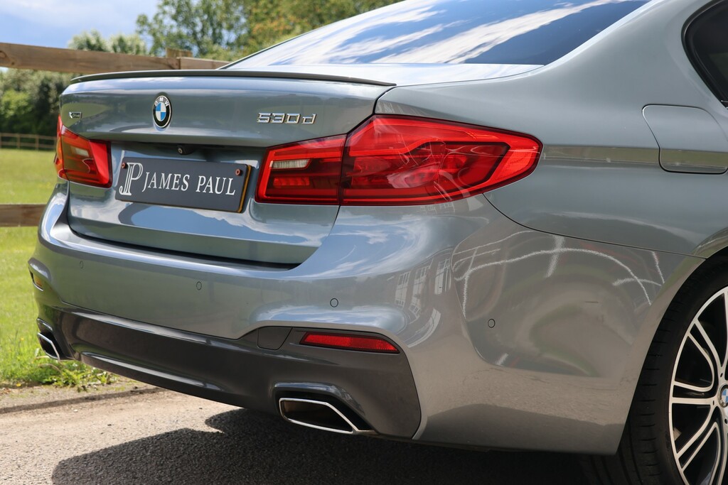BMW 5 Series Se Grey #37