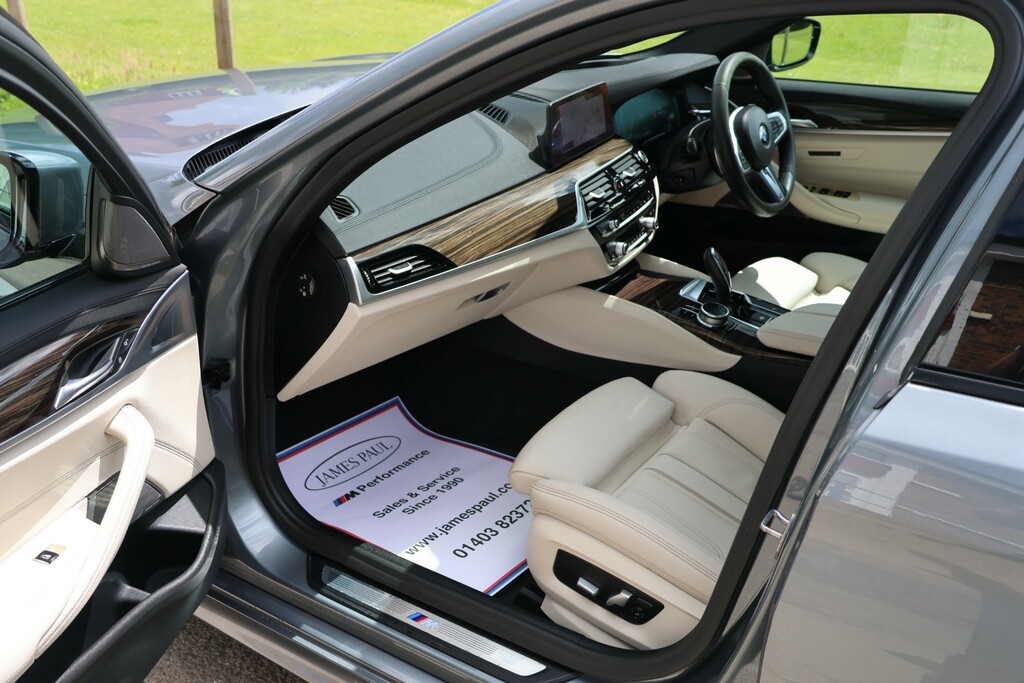 BMW 5 Series Se Grey #26