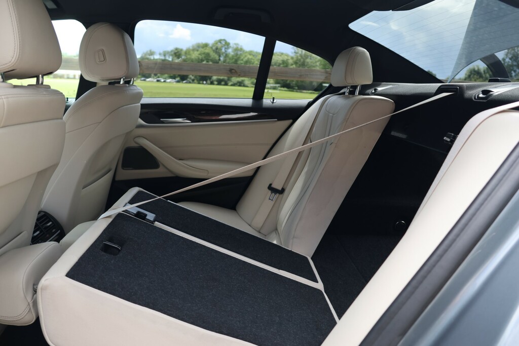 BMW 5 Series Se Grey #17