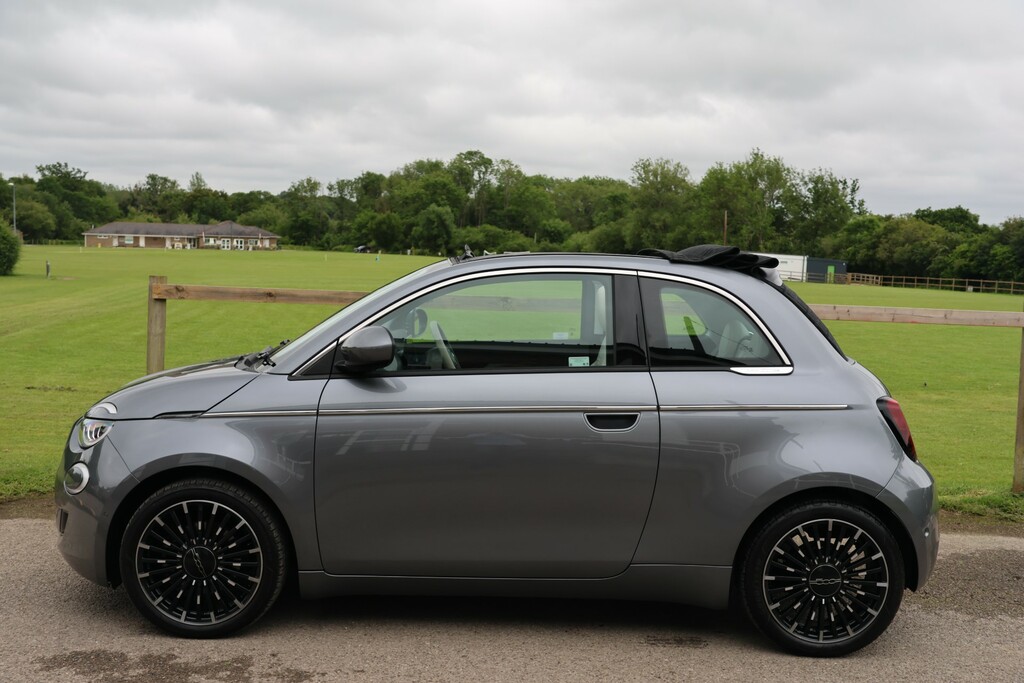 Fiat 500E Icon Green #17
