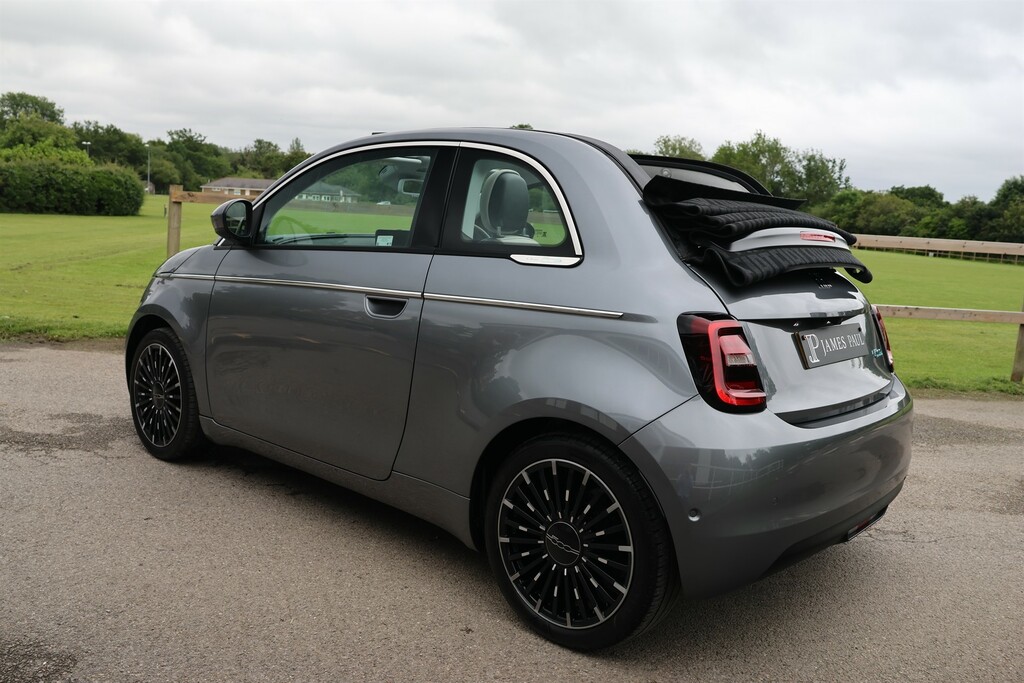 Fiat 500E Icon Green #29