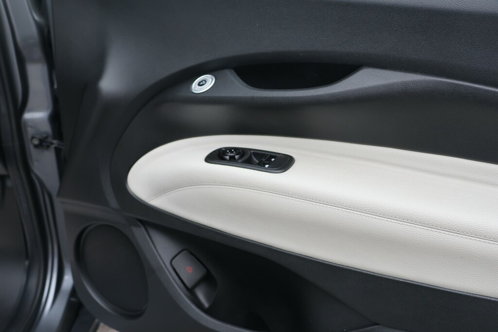 Fiat 500E Icon Green #16
