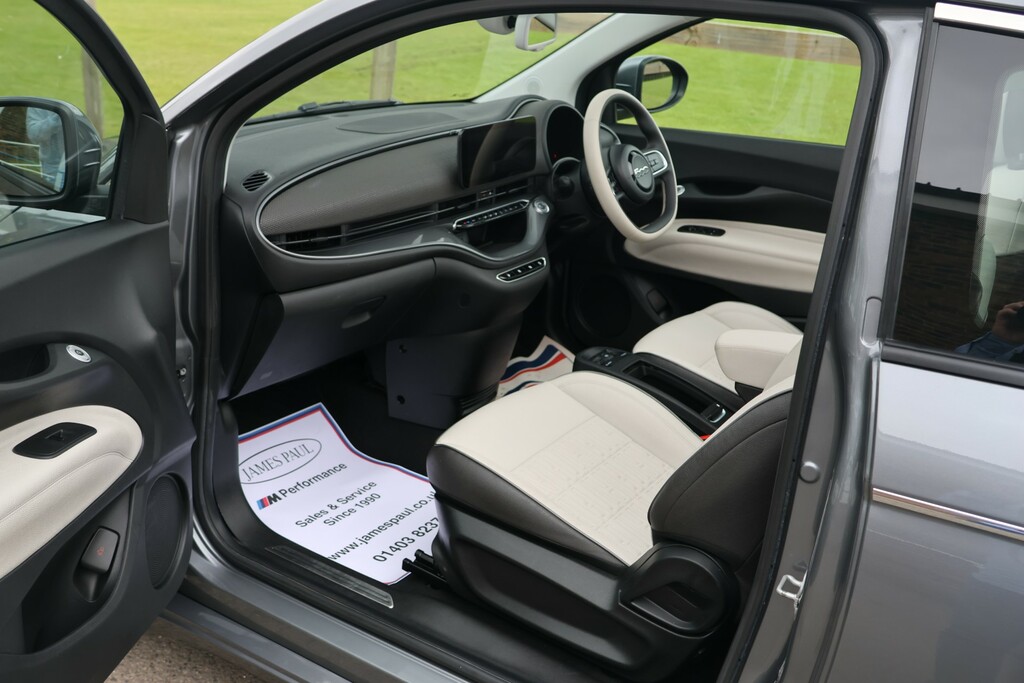 Fiat 500E Icon Green #23