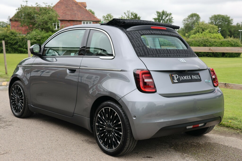 Fiat 500E Icon Green #22