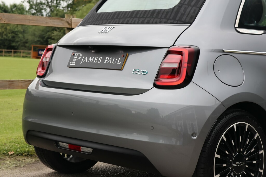 Fiat 500E Icon Green #15