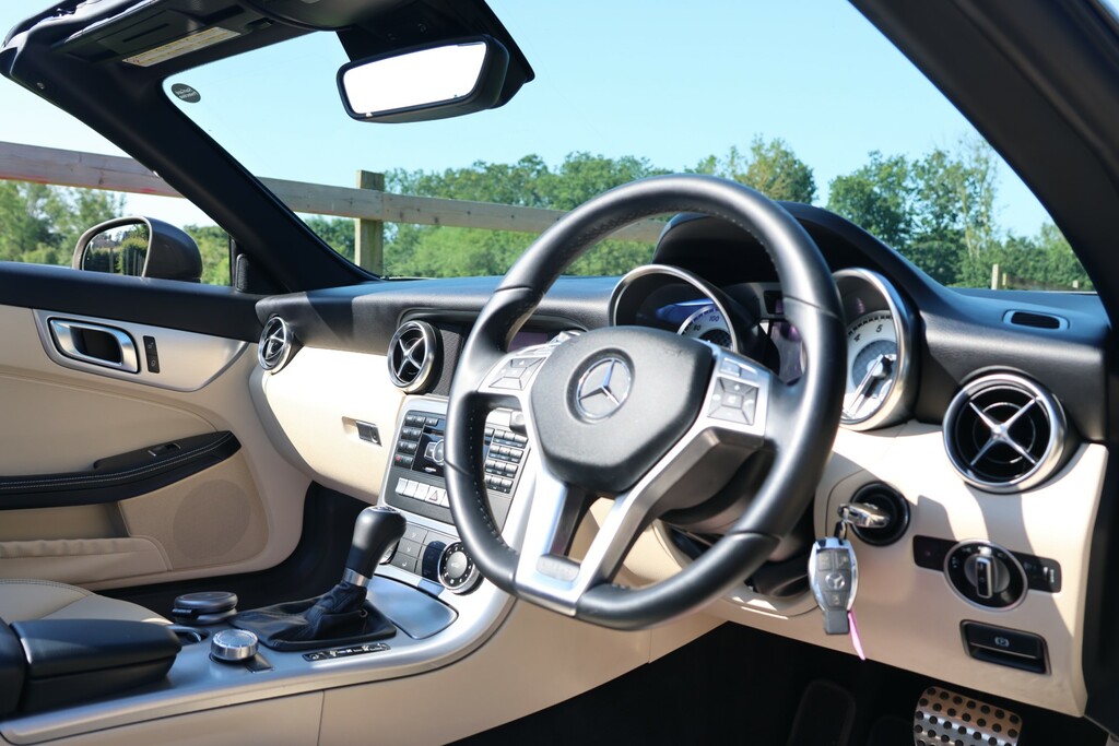 Mercedes-Benz SLK 1.8 Slk250 Blueefficiency Amg Sport Edition 125 Co #6
