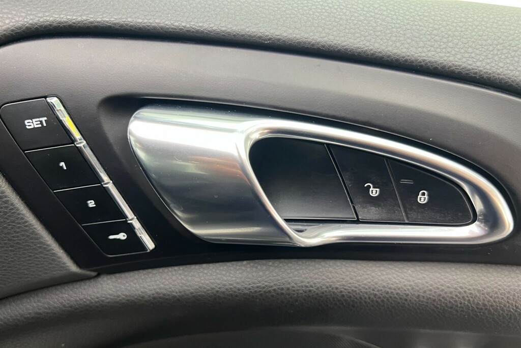 Porsche Cayenne S D Platinum Edition Tiptronic S Silver #33