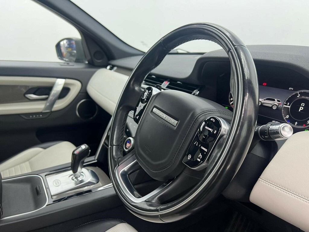 Land Rover Discovery Sport Se Tech Grey #17
