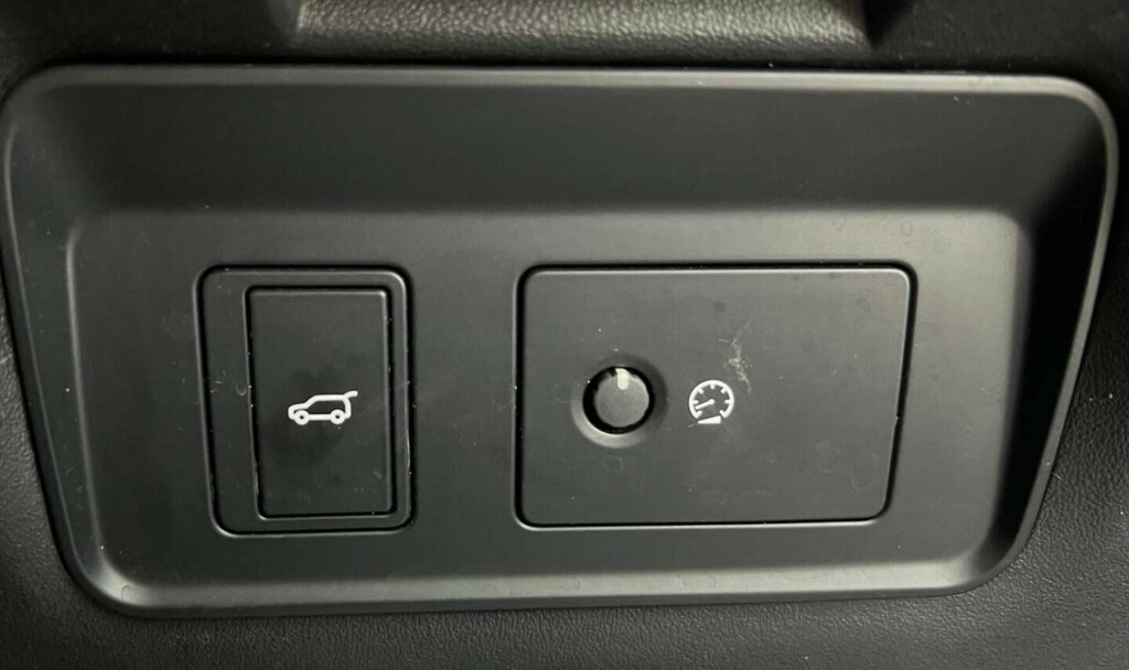Land Rover Discovery Sport Se Tech Grey #28