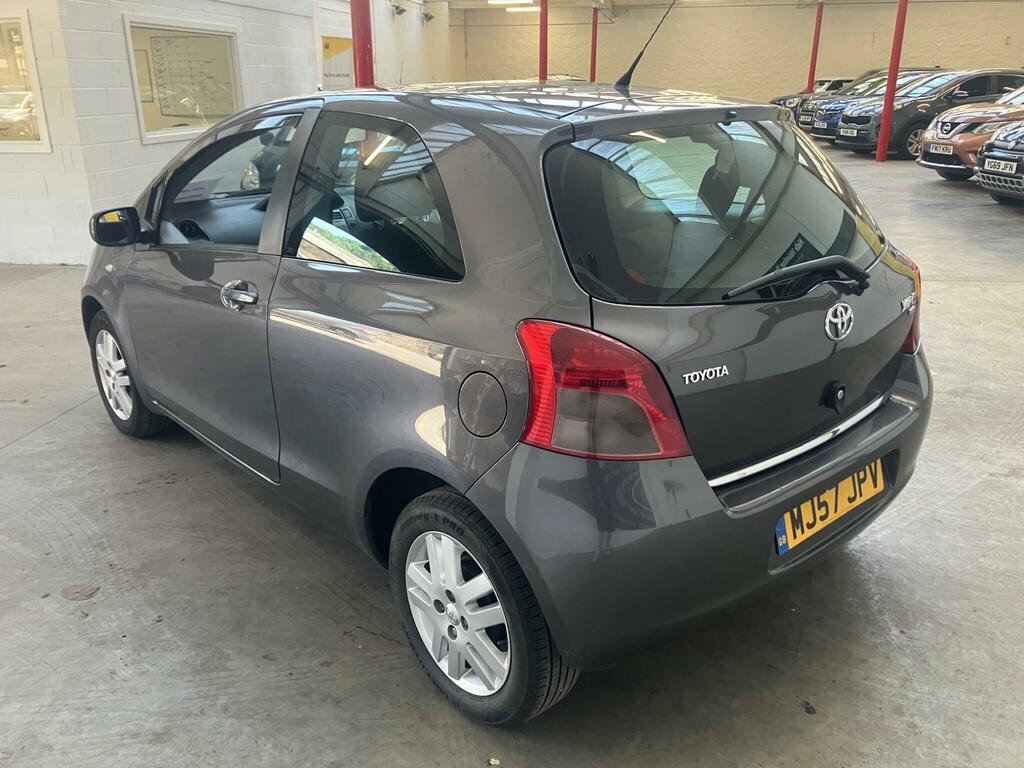 Toyota Yaris 1.3 Vvt-i Tr Grey #6