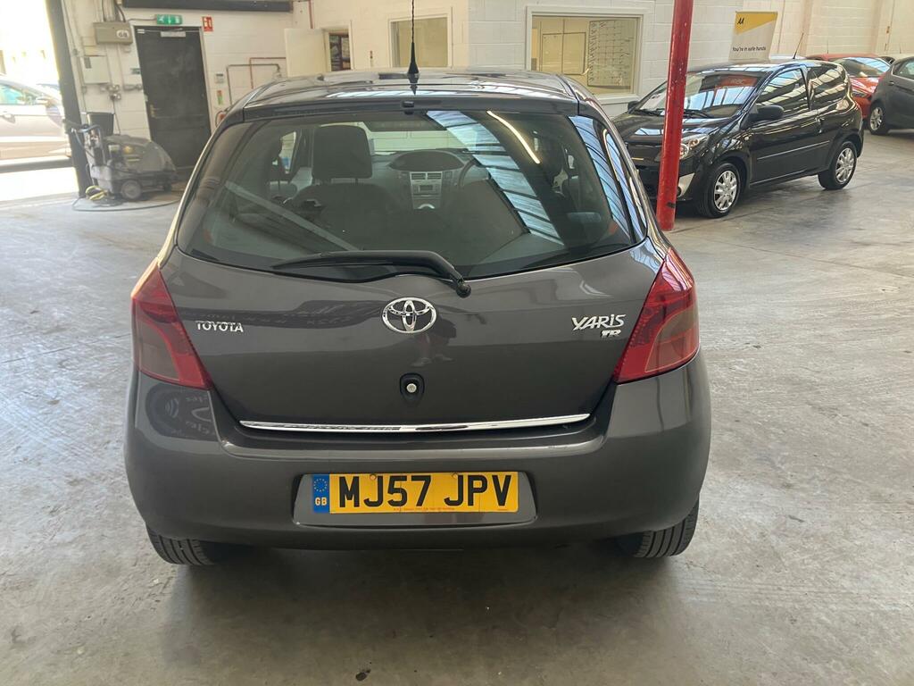 Toyota Yaris 1.3 Vvt-i Tr Grey #5