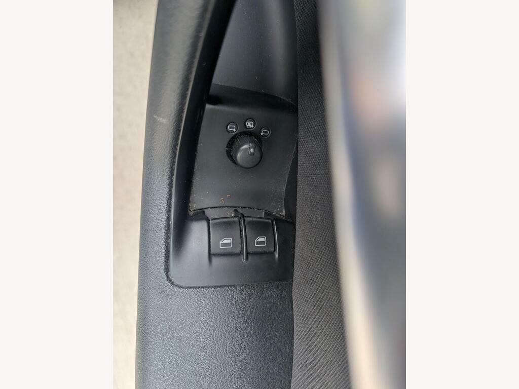 Audi A3 1.6 Tdi Se Sportback Euro 5 Ss  #9