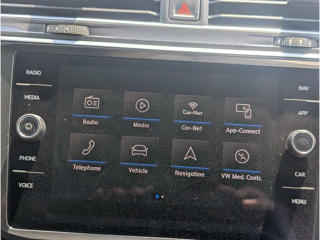 Volkswagen Tiguan Suv White #20