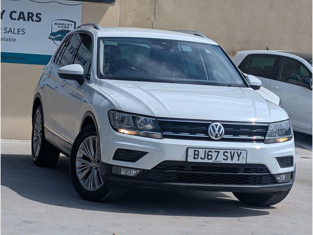 Volkswagen Tiguan Suv White #9