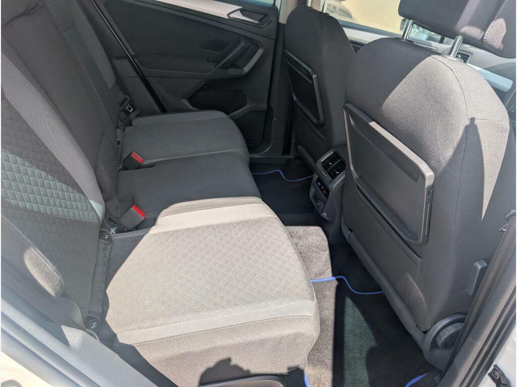 Volkswagen Tiguan Suv White #14