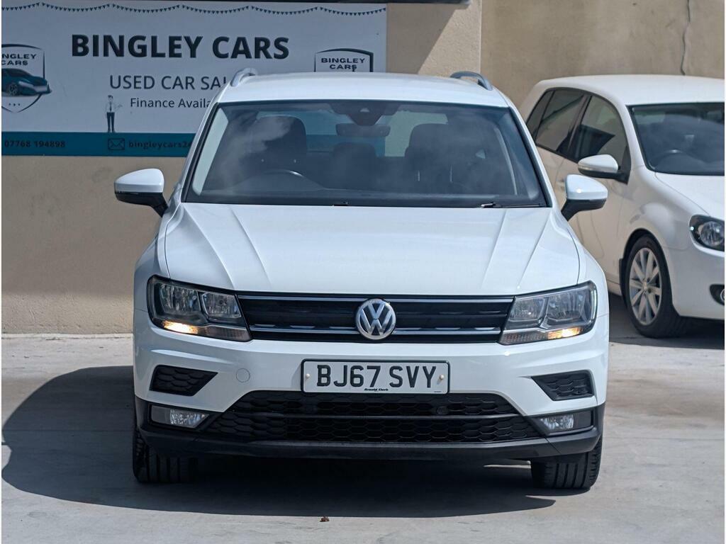 Volkswagen Tiguan Suv White #10