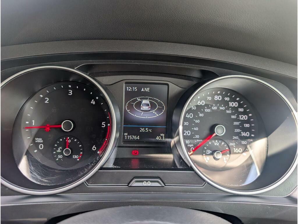 Volkswagen Tiguan Suv White #28