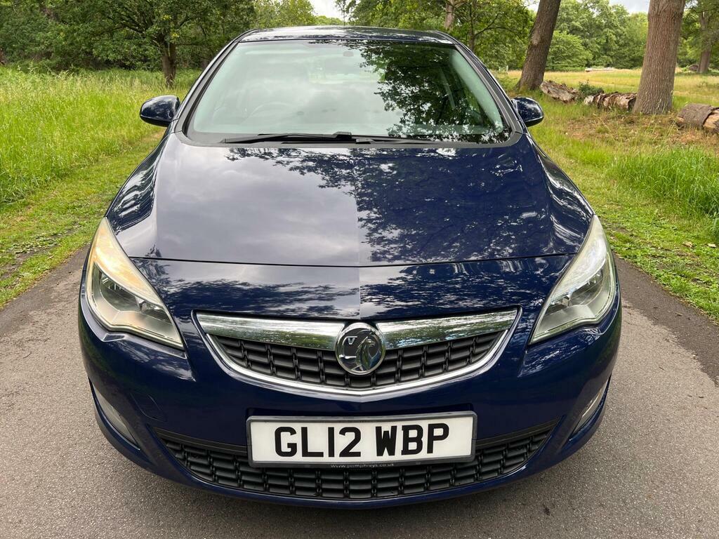 Vauxhall Astra 1.6 16V Exclusiv Euro 5 Blue #2