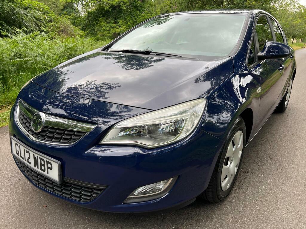 Vauxhall Astra 1.6 16V Exclusiv Euro 5 Blue