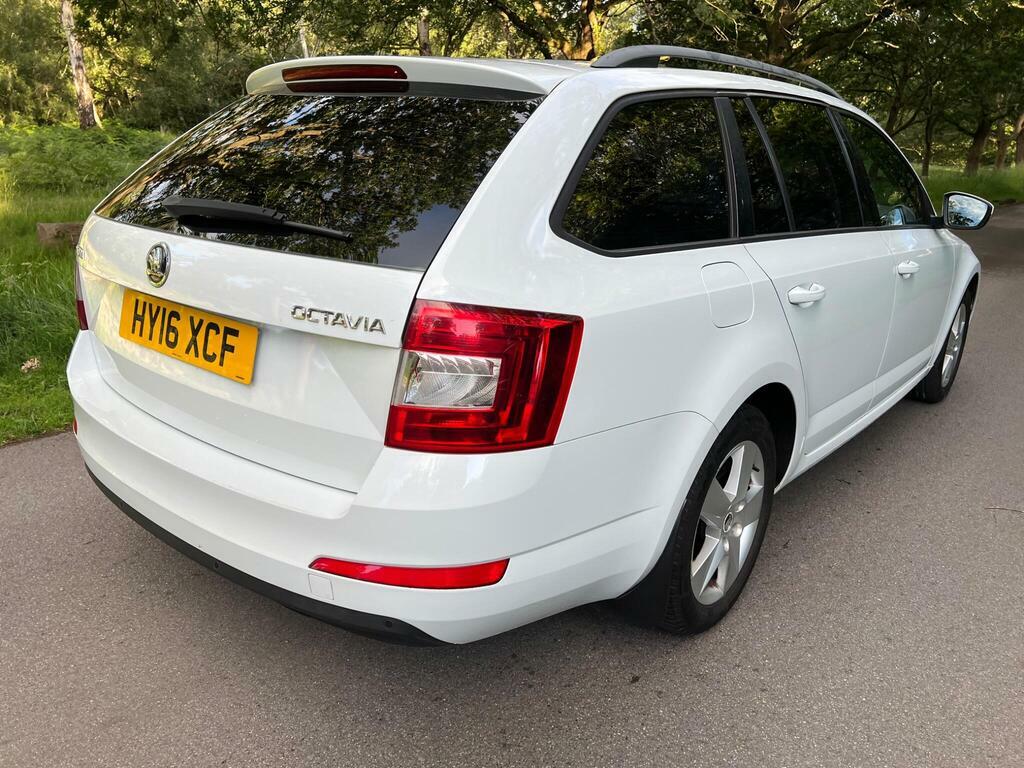 Skoda Octavia 1.4 Tsi Se Euro 6 S S White #4