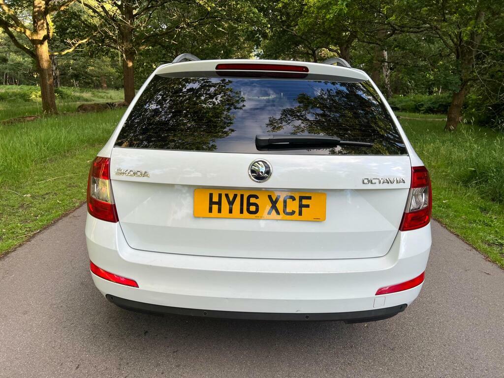Skoda Octavia 1.4 Tsi Se Euro 6 S S White #5