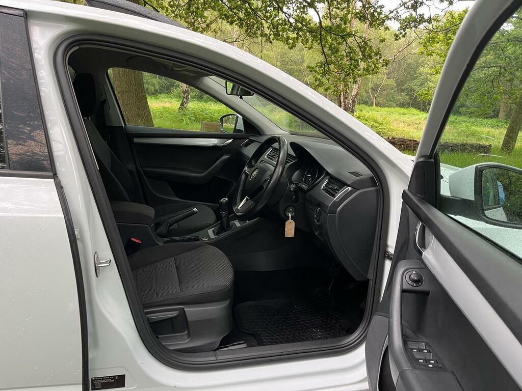 Skoda Octavia Hatchback Grey #14