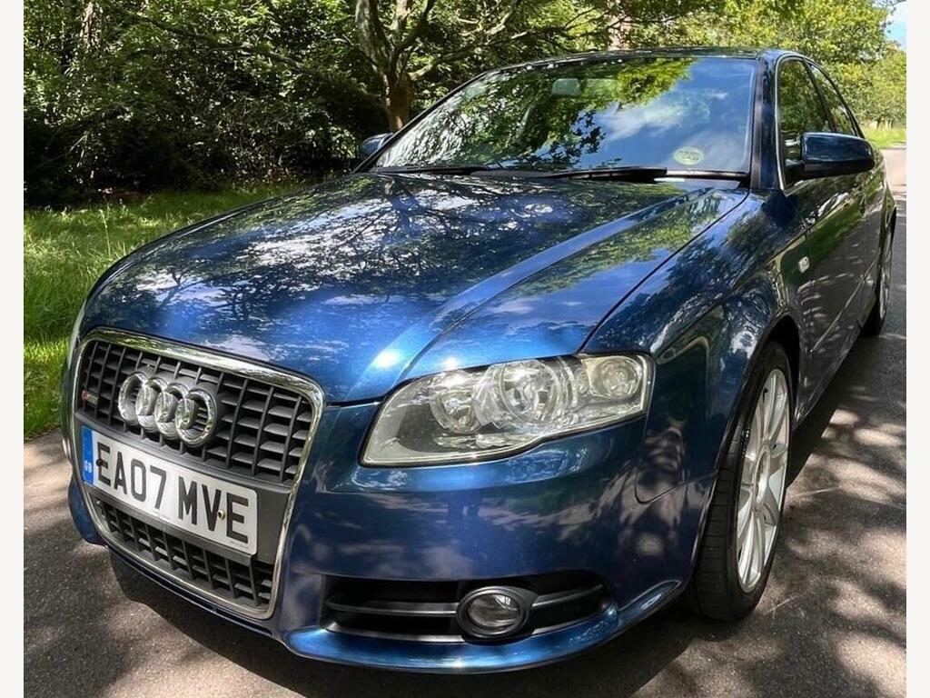 Audi A4 2.0 S Line Blue