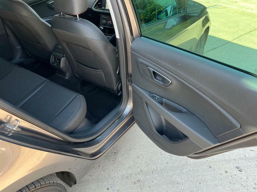 Seat Leon 2.0 Tdi Se Ss Estate 5-Door Silver #17