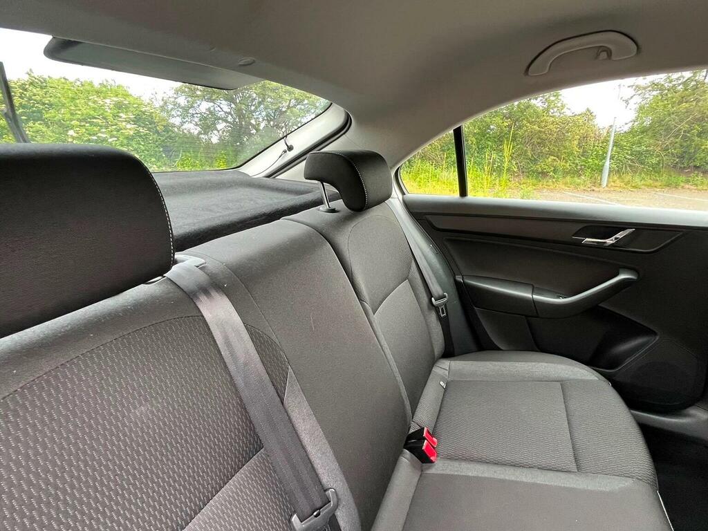 Skoda Rapid Rapid Spaceback Se Tech Tsi Black #67