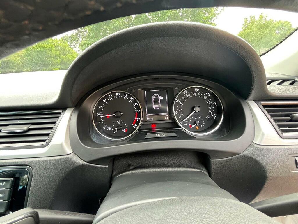 Skoda Rapid Rapid Spaceback Se Tech Tsi Black #58