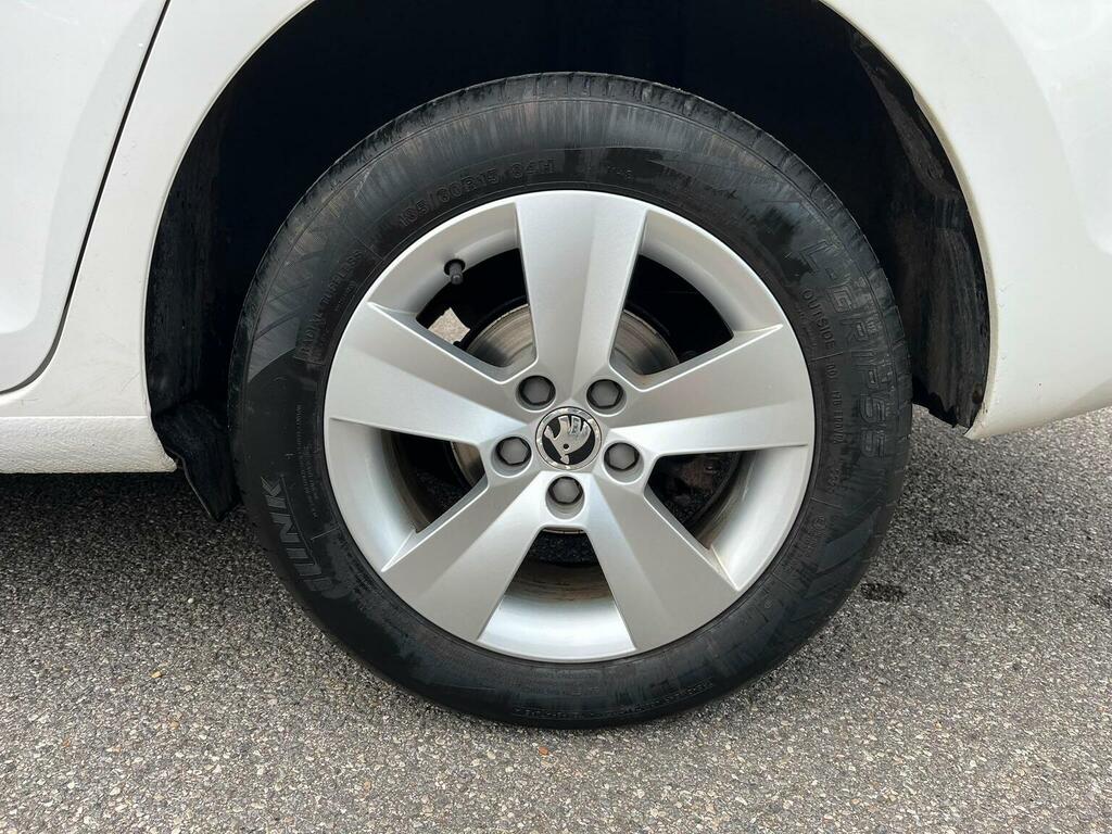 Skoda Rapid Rapid Spaceback Se Tech Tsi Black #37