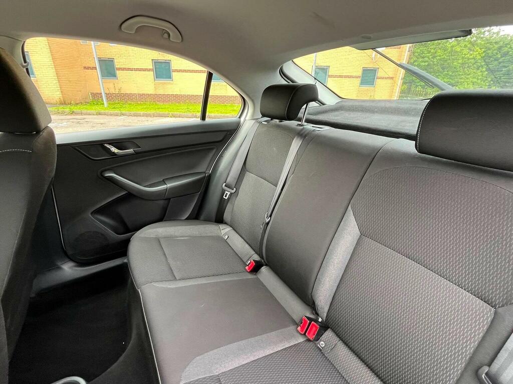 Skoda Rapid Rapid Spaceback Se Tech Tsi Black #29