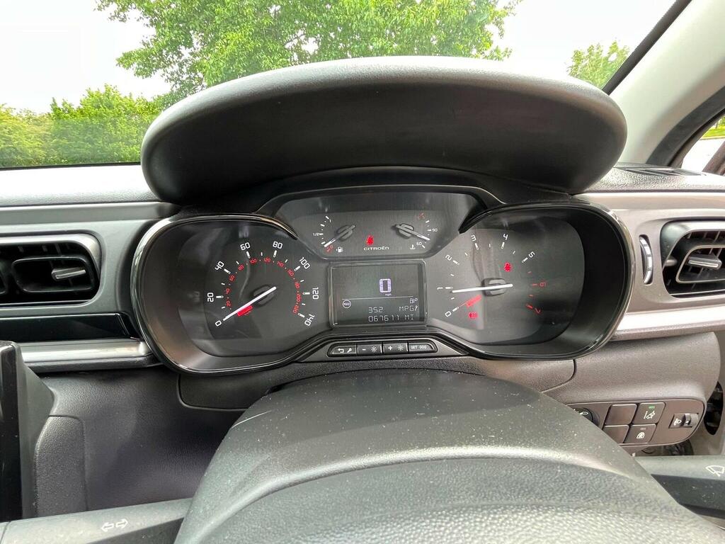 Citroen C3 1.2 Puretech 82 Flair White #53