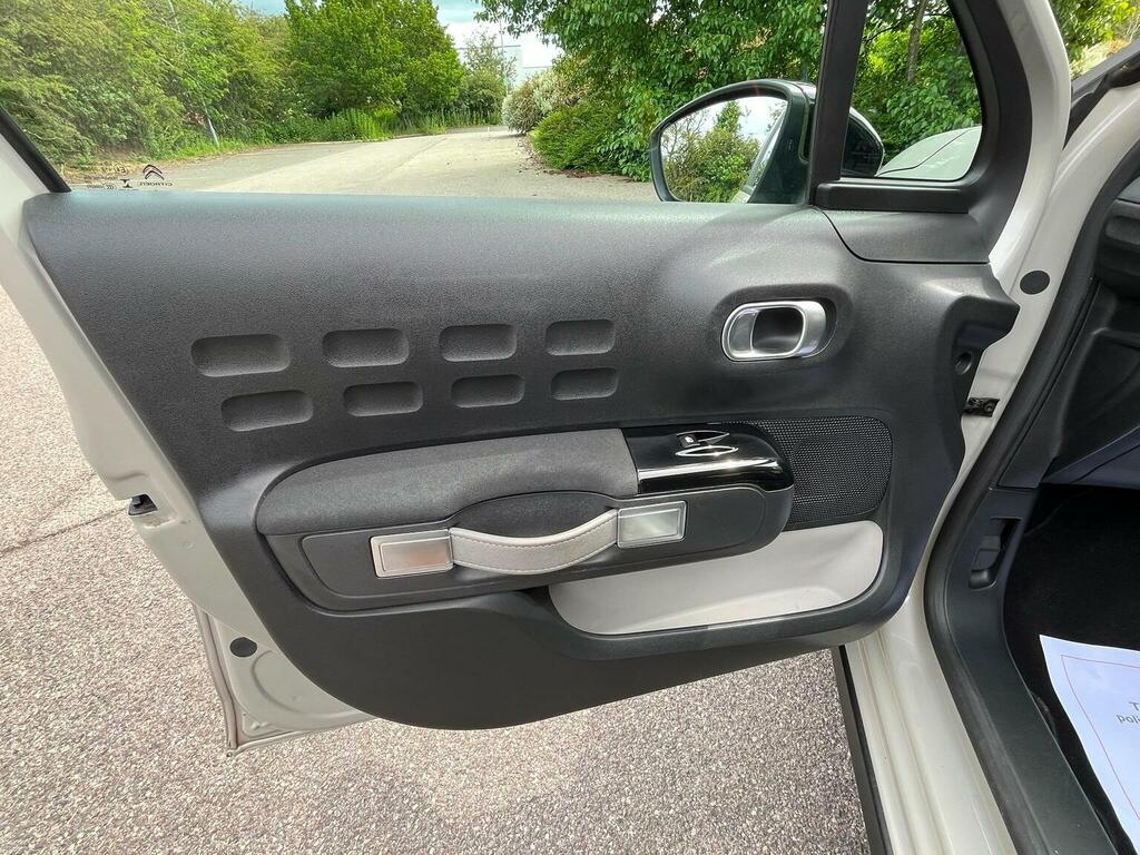 Citroen C3 1.2 Puretech 82 Flair White #28