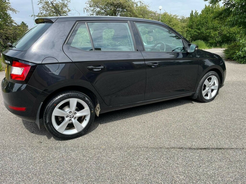 Skoda Fabia 1.0 Tsi Colour Edition White #12