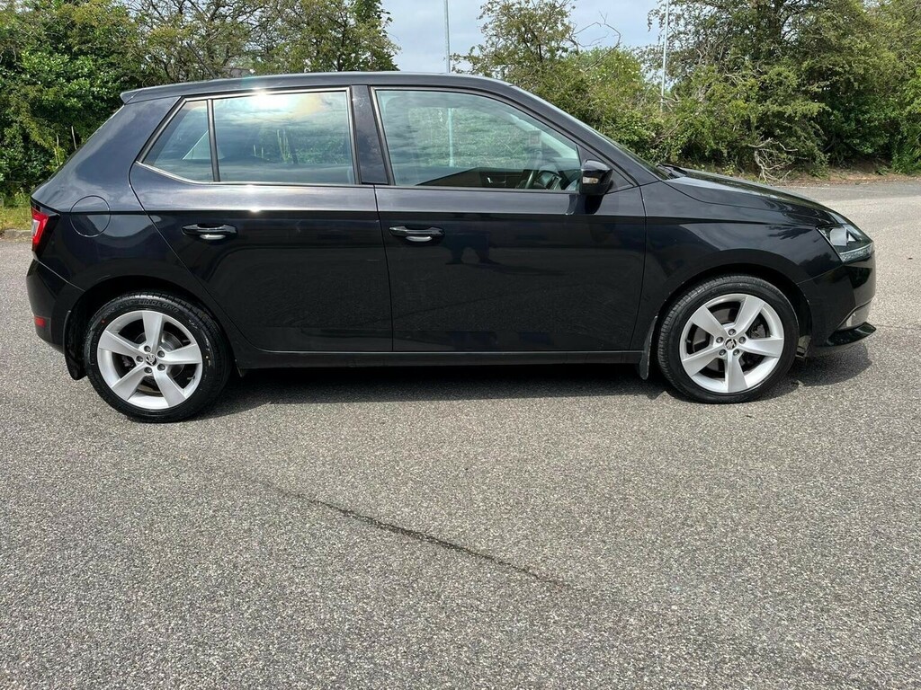 Skoda Fabia 1.0 Tsi Colour Edition White #8