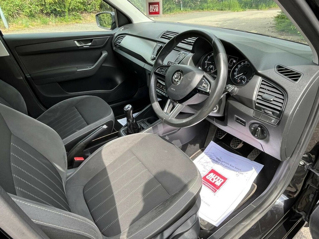 Skoda Fabia 1.0 Tsi Colour Edition White #13