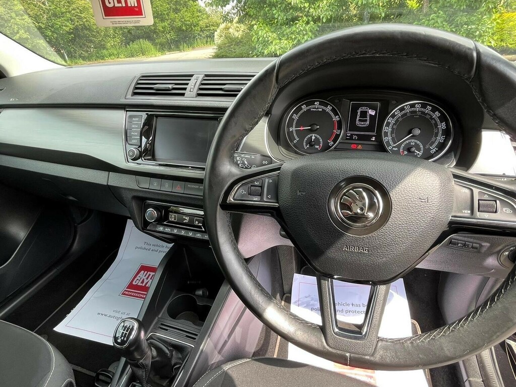 Skoda Fabia 1.0 Tsi Colour Edition White #14