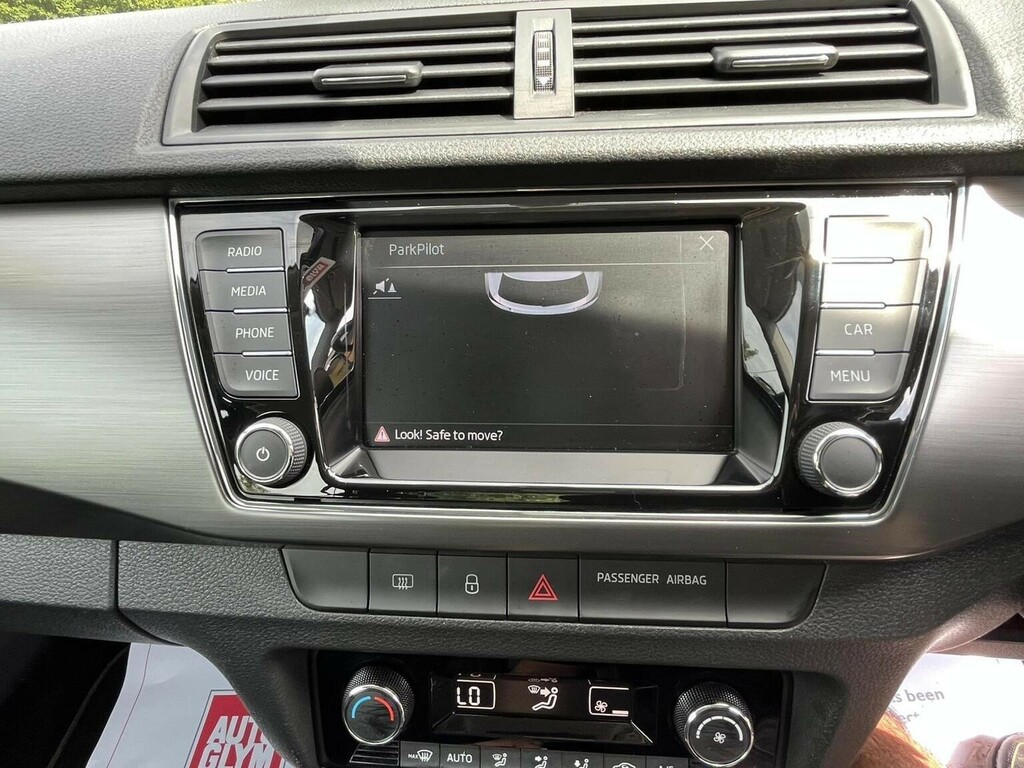 Skoda Fabia 1.0 Tsi Colour Edition White #17
