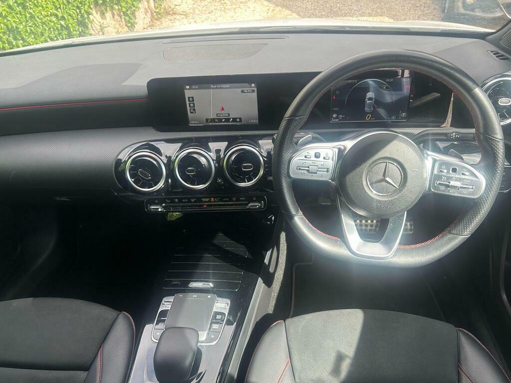 Mercedes-Benz A Class 1.5 A180d Amg Line Executive 7G-dct Euro 6 Ss White #7