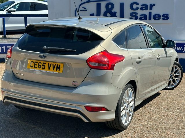 Ford Focus 1.5 Tdci Zetec S Hatchback Euro CE65VVM Gold #4