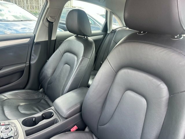 Audi A4 2.0 Tdi Se Technik Saloon Euro 5 Black #6