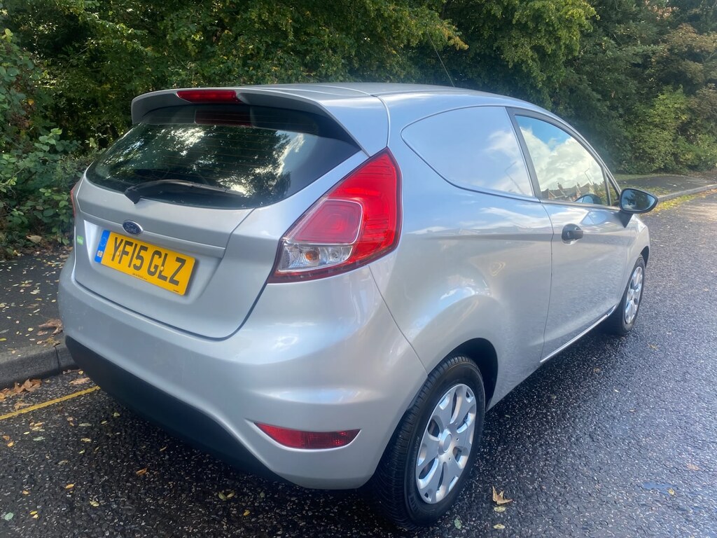 Ford Fiesta 1.6 Tdci Econetic Van YF15GLZ Silver #4