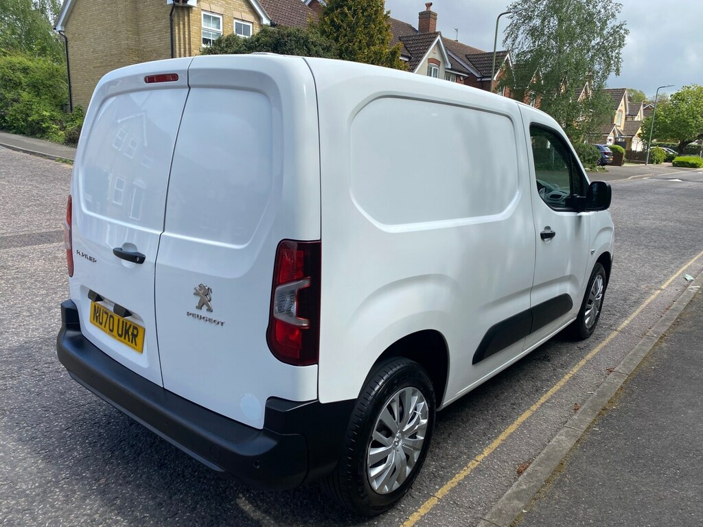 Peugeot Partner 1000 1.5 Bluehdi 100 Professional Van NU70UKR White #4