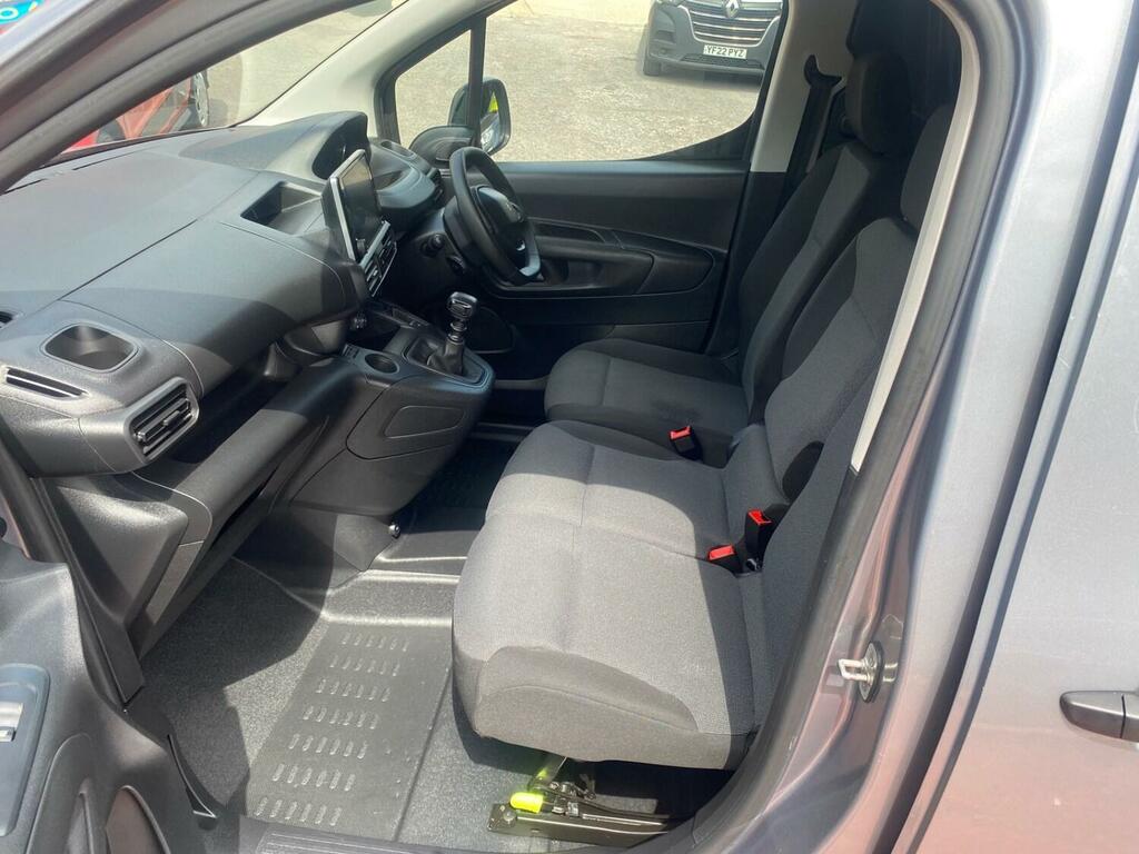 Peugeot Partner 1000 1.5 Bluehdi 100 Professional Prem Van 6 Spd Grey #4