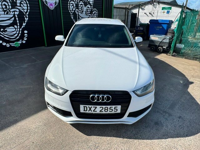 Audi A4 Avant Estate Red #7