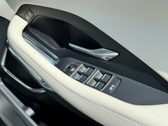 Jaguar E-Pace Se Black #22