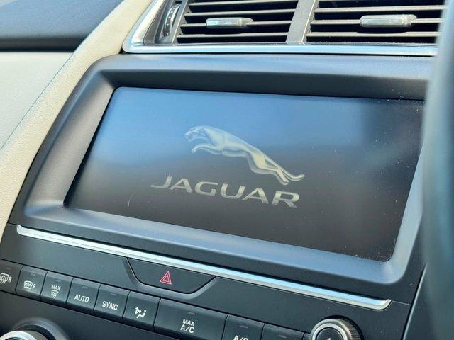Jaguar E-Pace Se Black #17